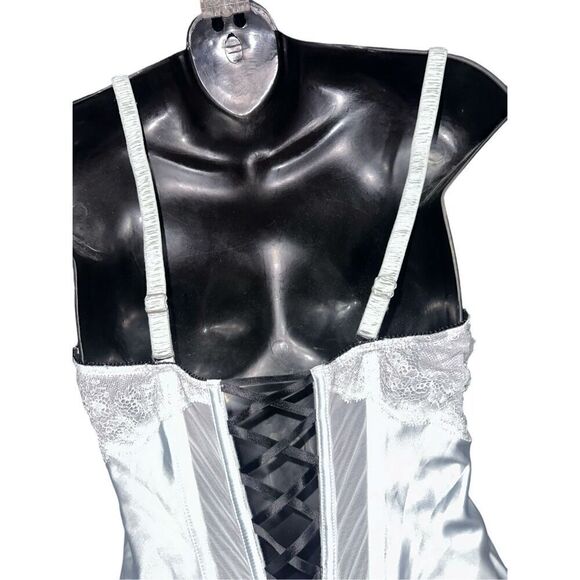 RARE FIND Victoria's Secret Lace-Up Corset Bra Satin green/Blue/grey colored Top - Picture 8 of 10